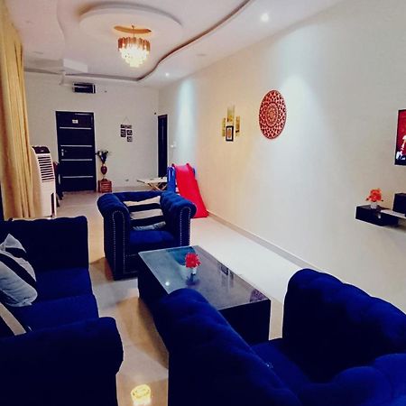 Atulyam Stays Sushant Golf City Lucknow Exterior foto