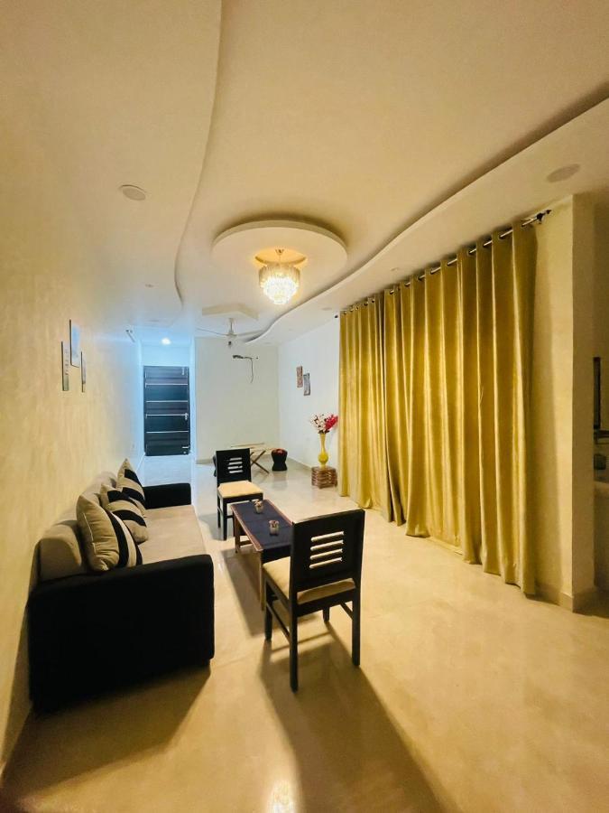 Atulyam Stays Sushant Golf City Lucknow Exterior foto