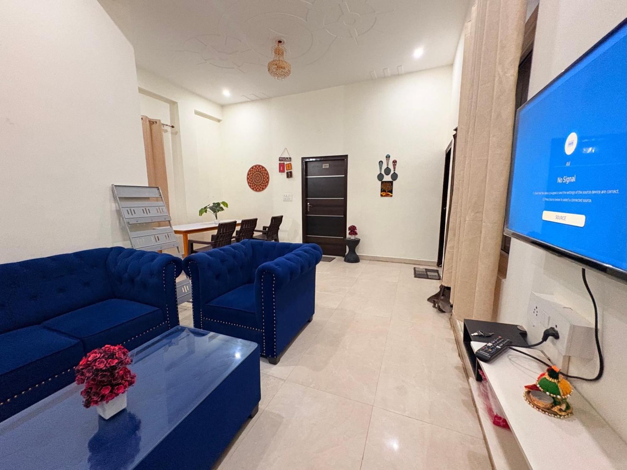 Atulyam Stays Sushant Golf City Lucknow Exterior foto