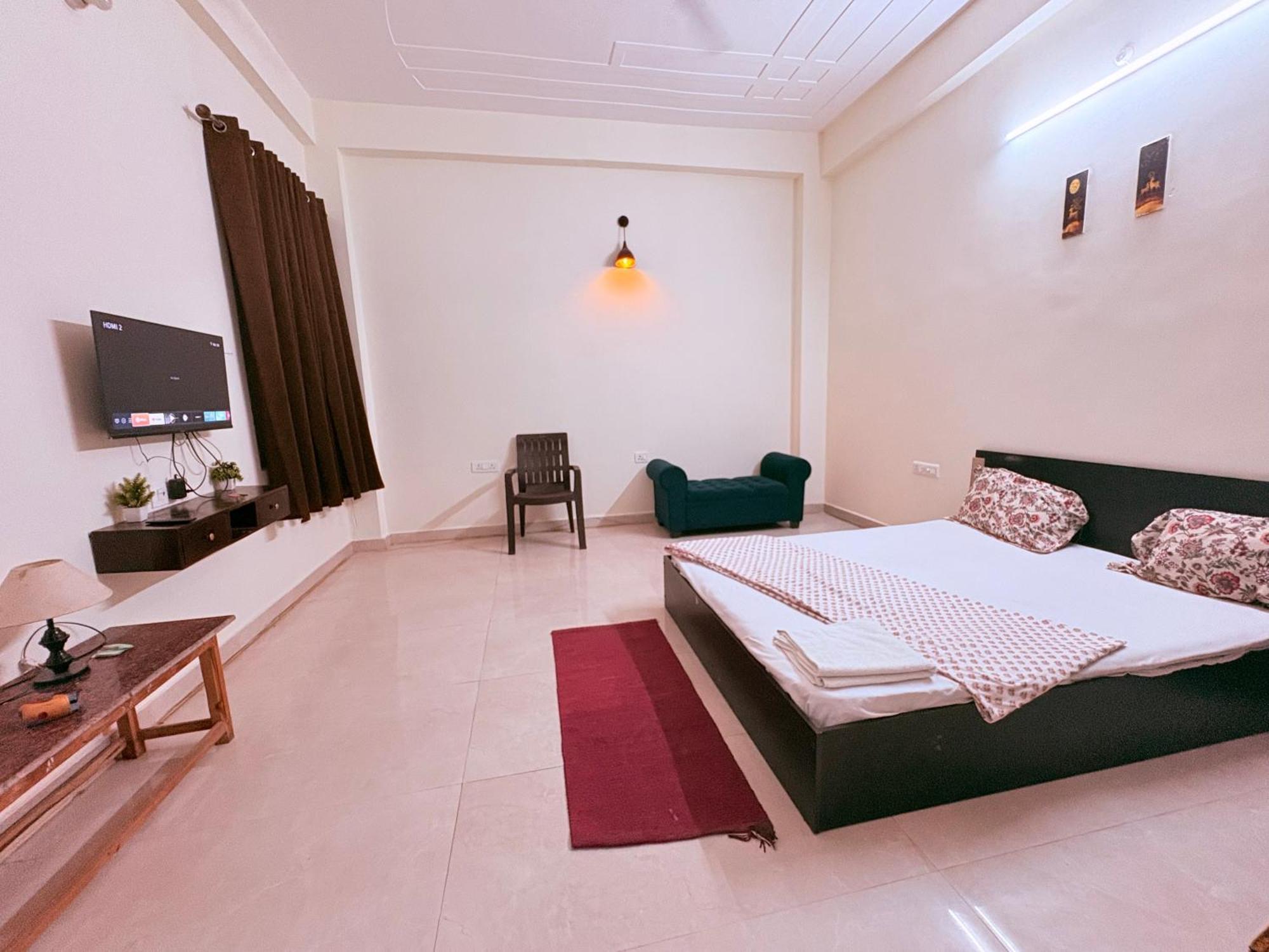 Atulyam Stays Sushant Golf City Lucknow Exterior foto