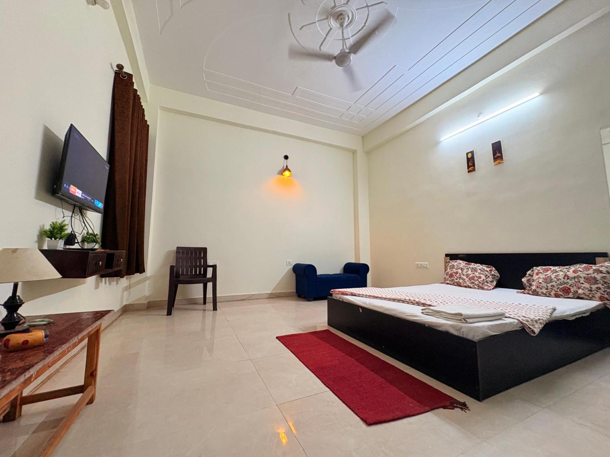 Atulyam Stays Sushant Golf City Lucknow Exterior foto
